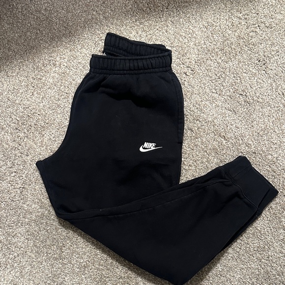 Nike Black Sweatpants - Picture 1 of 1